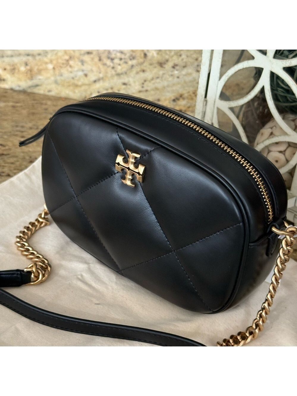 NWT TORY BURCH Kira Diamond Quilt Camera Bag Black Color - Picture 4 of 11